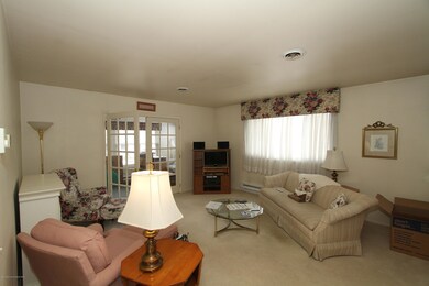 Loiving Room