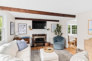 106 Weir St, Hingham, MA 02043 - photo 5