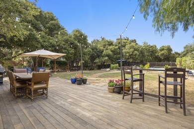 2-web-or-mls-UpmarketMedia_335B-126