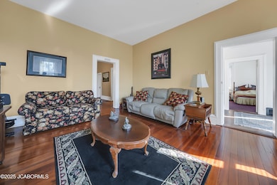 503 E High St, Jefferson City, MO 65101 - photo 6