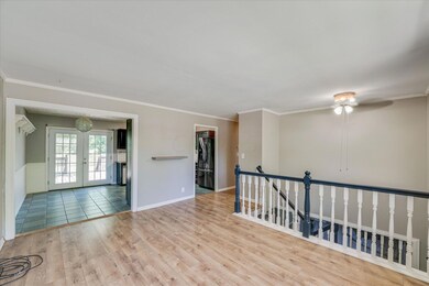 Entryway/ Great room