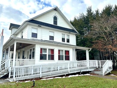 114 8th St unit Front, Milford, PA 18337 - photo 2