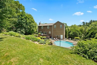 191 Orchard Woods Dr, Saunderstown, RI 02874 - photo 5