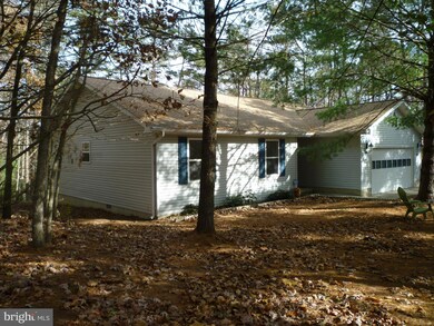 443 Stuart Dr, Basye, VA 22810 - photo 4