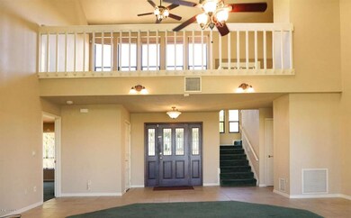 Living Room w Loft