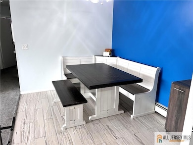 532 Cricket Ln, Woodbridge, NJ 07095 - photo 5