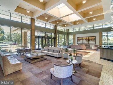 Skyline House unit 107W, Baileys Crossroads, VA 22041 - photo 5