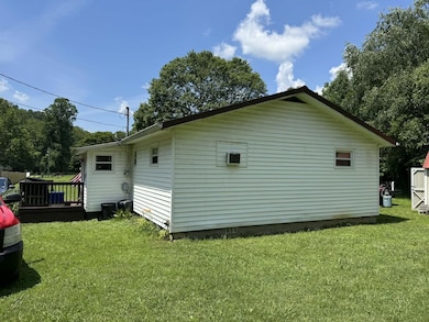 143 Sunny Ln unit 143, Drennen, WV 26667 - photo 2