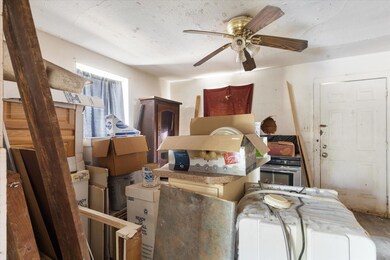 810 Granbury St, Cleburne, TX 76033 - photo 7