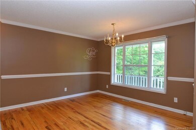 1009 Riddle Oak Ln, Clover, SC 29710 - photo 5