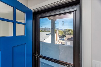 1847 N Hollywood Way unit 201, Burbank, CA 91505 - photo 2