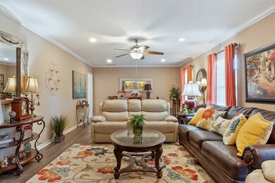 1907 E Lakeridge Dr, Albany, GA 31707 - photo 7