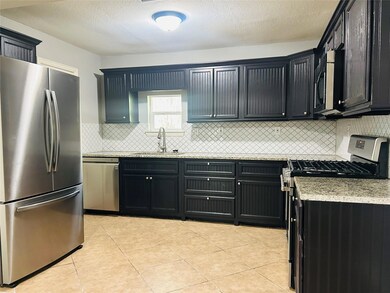 1407 S Travis St, Sherman, TX 75090 - photo 3