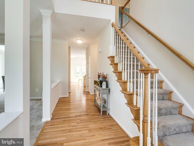 8104 Willingboro Ct, Gainesville, VA 20155 - photo 4