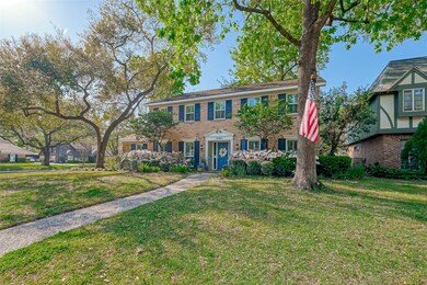 13303 Saint Marys Ln, Houston, TX 77079 - photo 3