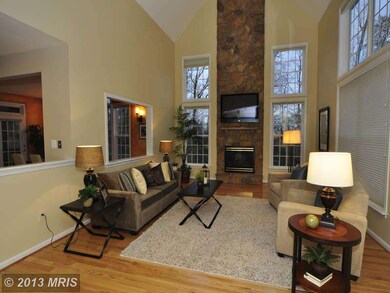21524 Glebe View Dr, Broadlands, VA 20148 - photo 6