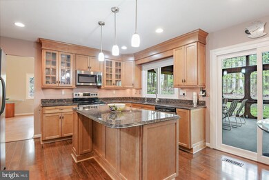 703 Saint Paul Ave, Reisterstown, MD 21136 - photo 7