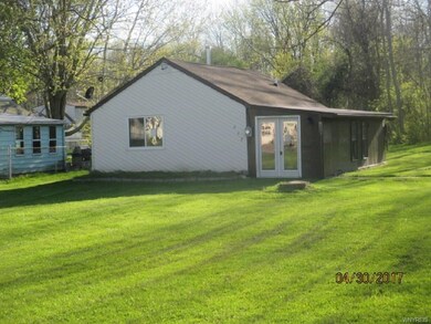 262 Witmer Rd, North Tonawanda, NY 14120 - photo 2