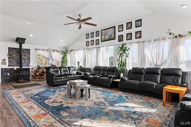 3609 Windy Rd, Orefield, PA 18069 - photo 2