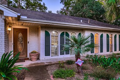 5910 Lawn Ln, Houston, TX 77088 - photo 4