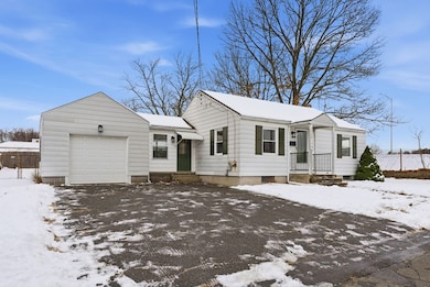 179 Cedar St, Ludlow, MA 01056 - photo 2