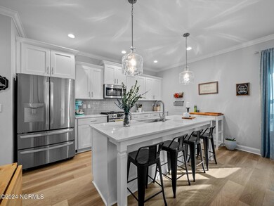 809 E Fremont St, Burgaw, NC 28425 - photo 6