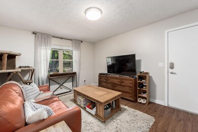 285 E Deshler Ave unit 287, Columbus, OH 43206 - photo 4