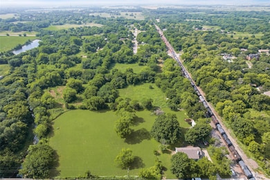 604 Moss St, Gainesville, TX 76240 - photo 3