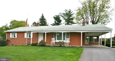 16625 Johnson Dr, Williamsport, MD 21795 - photo 2