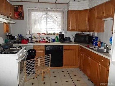 167 Crystal Ave, Buffalo, NY 14220 - photo 4