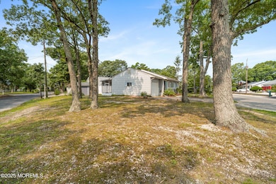 625 Twin River Dr, Forked River, NJ 08731 - photo 4