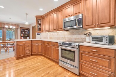 1064 Winding Creek Ln, Mason, OH 45040 - photo 5