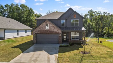 715 E Jacksonville Ct, Broken Arrow, OK 74012 - photo 2