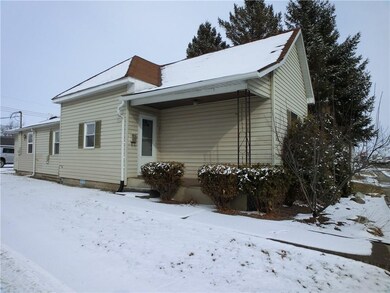 614 E Jefferson St, Tipton, IN 46072 - photo 2