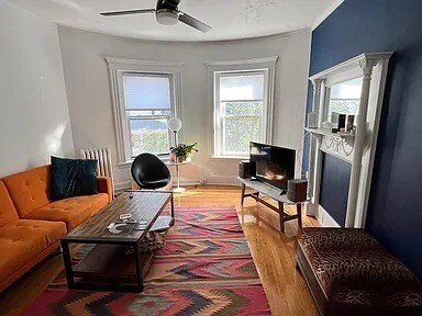 17 Grovenor Rd unit 3, Jamaica Plain, MA 02130 - photo 4