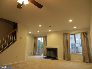 10909 Postern Ct unit 48, Manassas, VA 20109 - photo 6