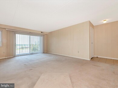 1747 Edgewood Hill Cir unit 102, Hagerstown, MD 21740 - photo 7