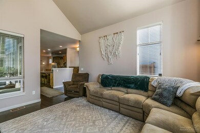 20482 SE Del Coco Ct, Bend, OR 97702 - photo 5