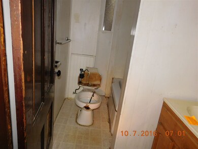 16 Cherry Hill St, Bellows Falls, VT 05101 - photo 5