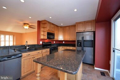 7343 Saint Thomas Loop, Manassas, VA 20109 - photo 5