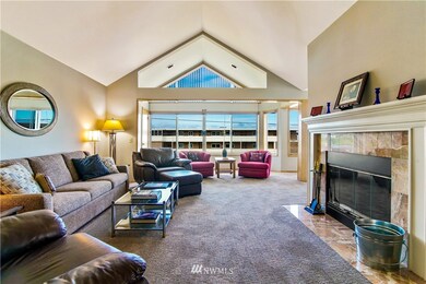 233 3rd Ave S unit 301, Edmonds, WA 98020 - photo 2