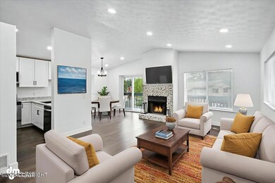 08-DSC_2488 - Living Room - Standard - 3