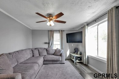 5716 Orchard Ave, Omaha, NE 68117 - photo 2