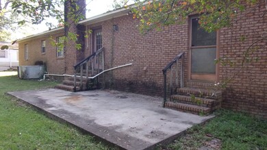 408 Laurel St, Tylertown, MS 39667 - photo 3