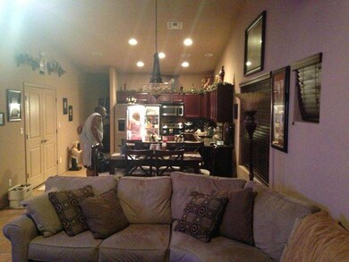 Kitchen/Living