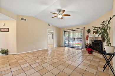 6850 N De Chelly Loop-2-2