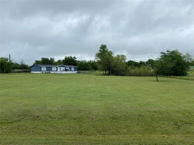 394 Chisholm Hills Dr, Rhome, TX 76078 - photo 2