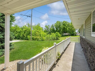 1401 W 3rd Street Place N, Newton, IA 50208 - photo 4