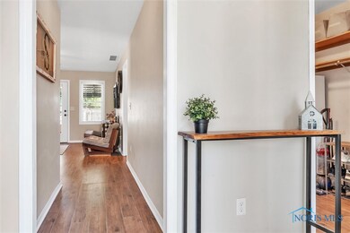 2127 Lisa Ln, Toledo, OH 43611 - photo 7