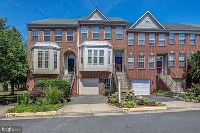 2552 James Monroe Cir, Herndon, VA 20171 - photo 2